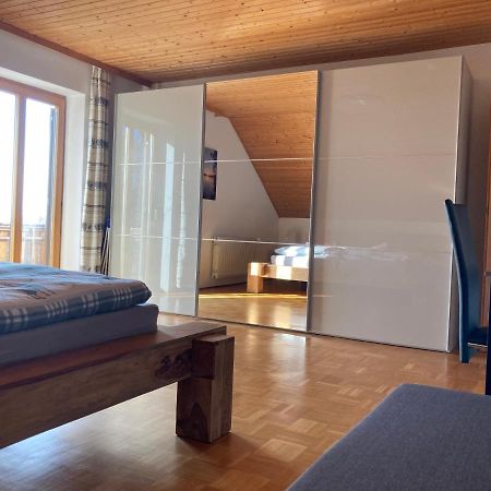 Koerners Ferienwohnung Am Fusse Des Voithenbergs 푸어트 임 발트 외부 사진