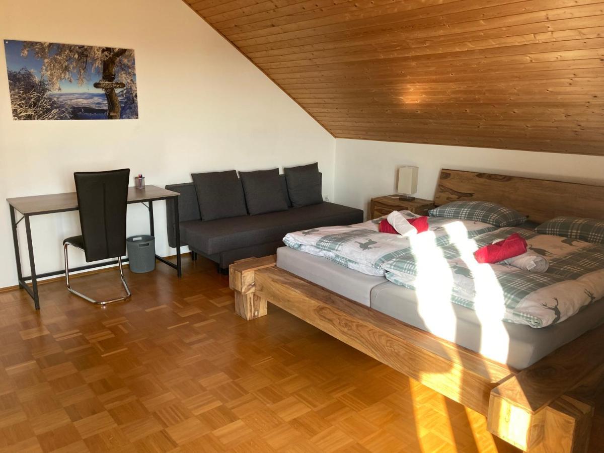 Koerners Ferienwohnung Am Fusse Des Voithenbergs 푸어트 임 발트 외부 사진